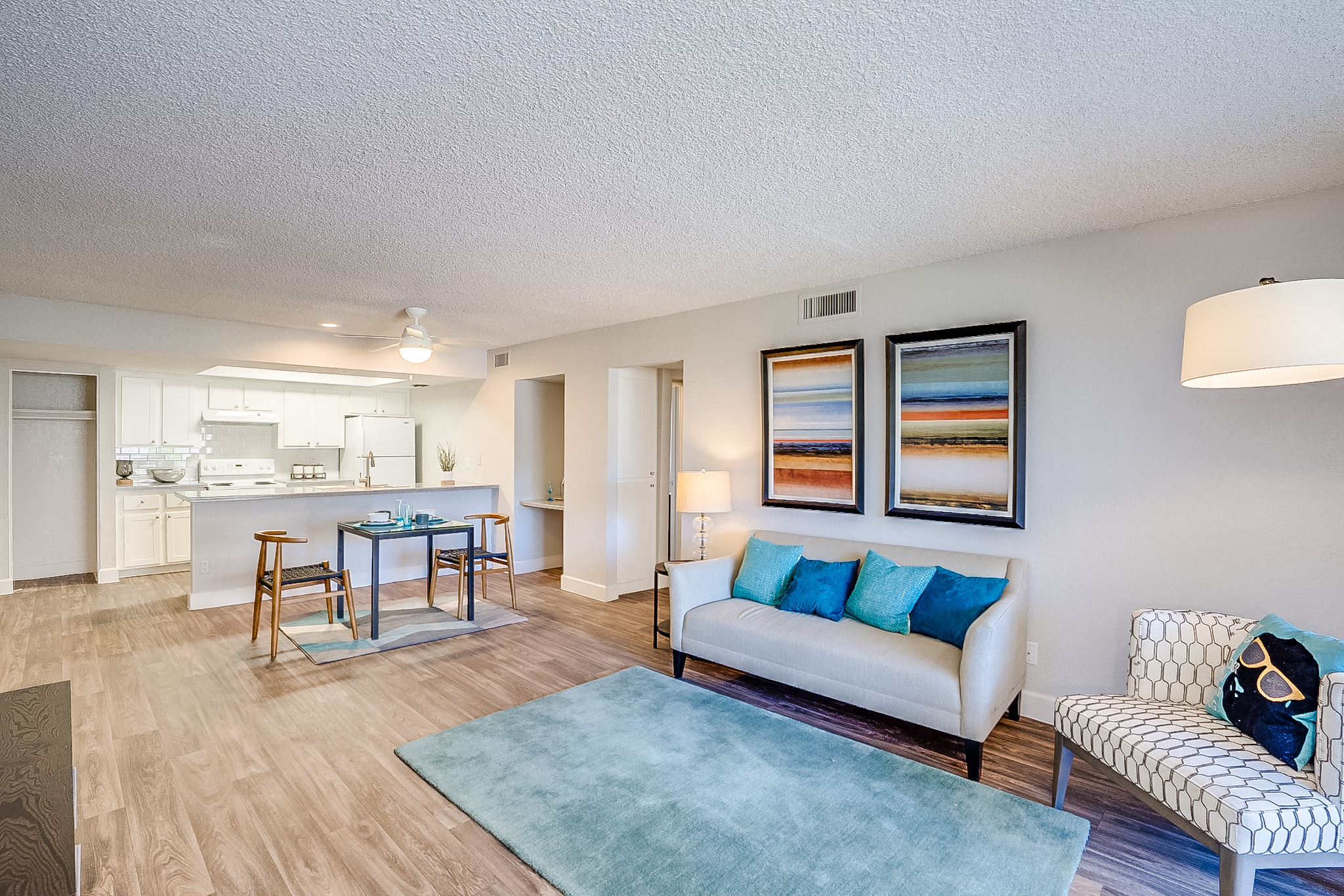 √ La Costa At Dobson Ranch Apartments